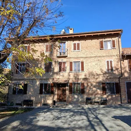 Cascina Frati Gospodarstwo agroturystyczne Canelli